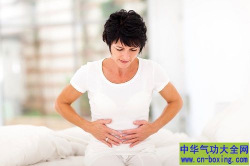按摩肚脐快速清肠毒又防癌