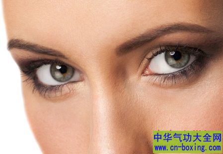 小小眼屎透露出你眼部健康