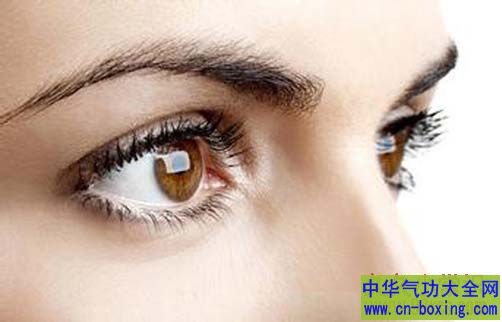额头出现皱纹 隐藏着什么秘密？
