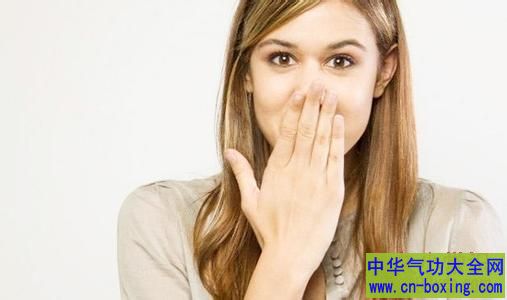不同气味的口臭 当心5种病