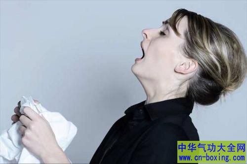 深秋天凉犯鼻炎？ 教你几招摆脱季节性过敏