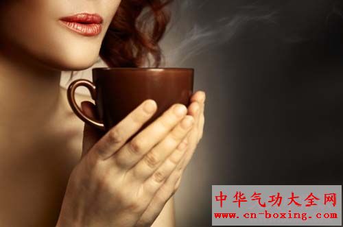 运动前喝咖啡预防皮肤癌
