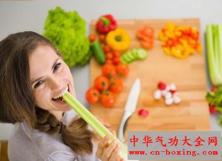 女性社会压力小