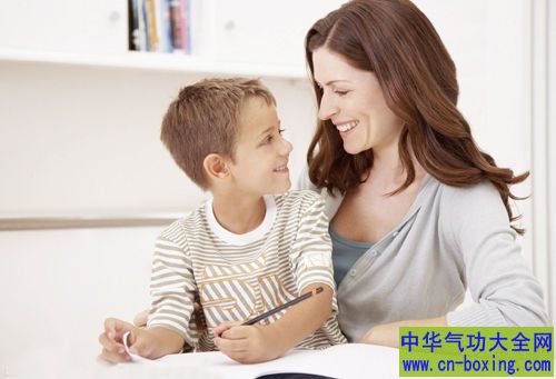 美医学研究：早睡早起令孩子聪慧又健 康