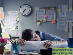 身体疲累却睡不著？当心是自律神经失调危险群