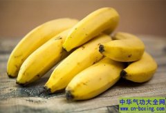 改善便秘、健肠胃！香蕉什么时候吃最好？