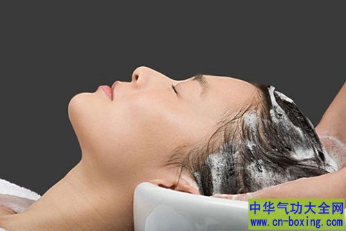 7种洗头方式最伤头皮 你知道多少？