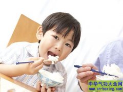 早餐吃饭更健康？日本人长寿的饮食秘密
