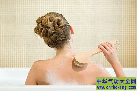 冬 季洗澡需注意 洗澡水温不当可致死