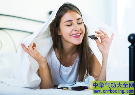 研究：吃巧克力补脑 好处多