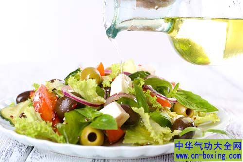 春季食补因人而异 应遵循四大饮食原则