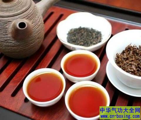 酒后喝茶和憋尿 日常中哪些习惯最伤肾