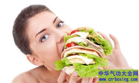 酒后喝茶和憋尿 日常中哪些习惯最伤肾