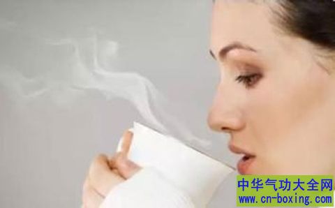 酒后喝茶和憋尿 日常中哪些习惯最伤肾