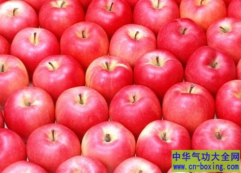 早上空腹吃苹果好吗？哪类人不宜吃苹果