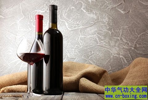 每天喝多少红酒可以养生？男女有别