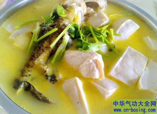 鱼+豆腐