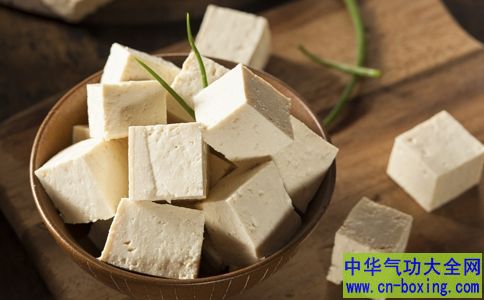 什么样的豆腐最营养？乳白色或淡黄色的最佳