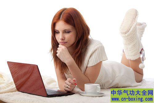 女人长时间上网的危害和解决办法