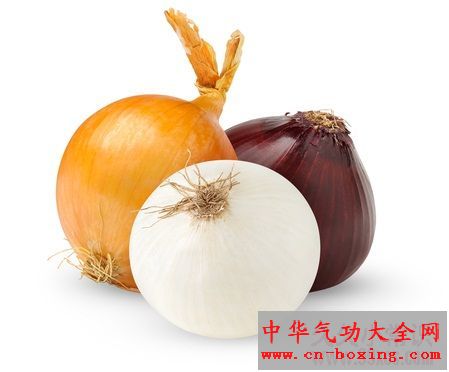 真的很神奇！洋葱贴脚能治感冒