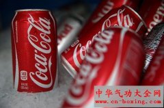 想吸烟时摸耳朵 专家教你改坏习惯