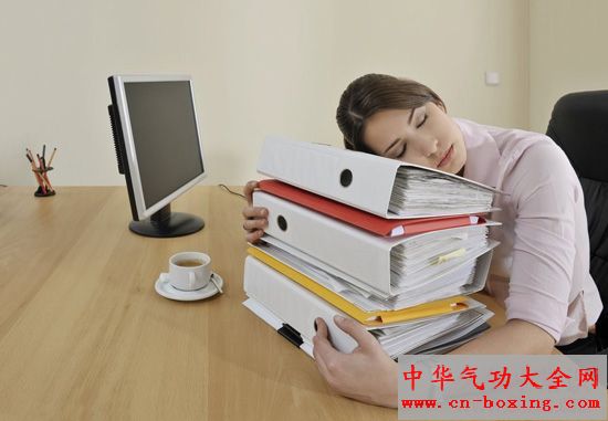 睡眠不足变迟钝 4种负效应影响工作