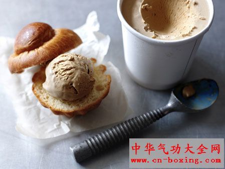 吃这4类食物 会加速头发焦枯掉落