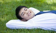 男人哪里有痣是富贵的象征？这些地方的痣你都